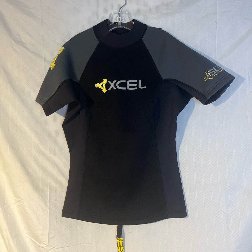 Black And Gray Short Sleeve Wetsuit Size 6